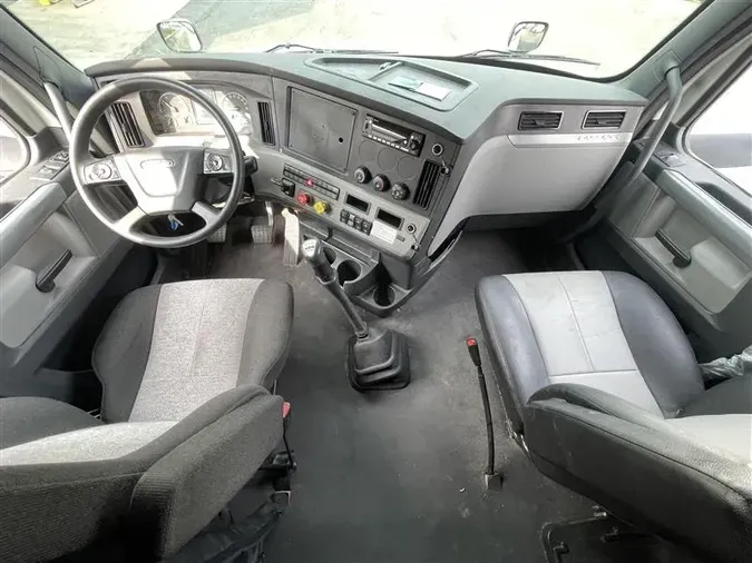 2022 FREIGHTLINER CA126
