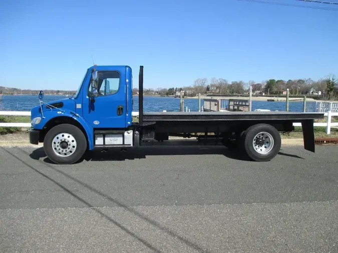 2016 FREIGHTLINER M2