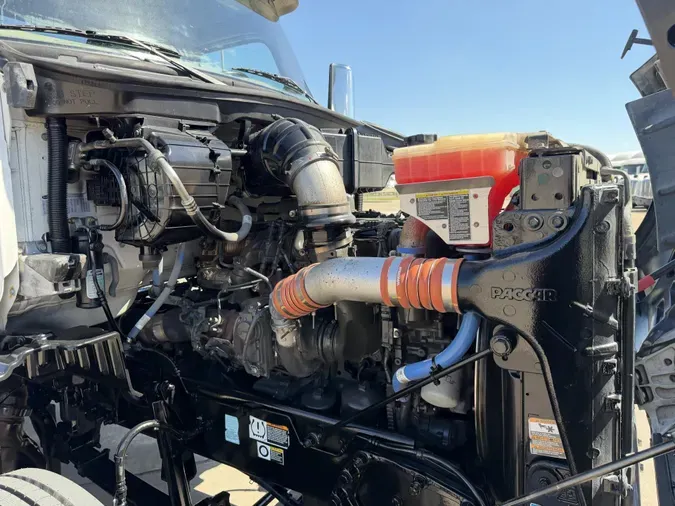 2021 Peterbilt 567