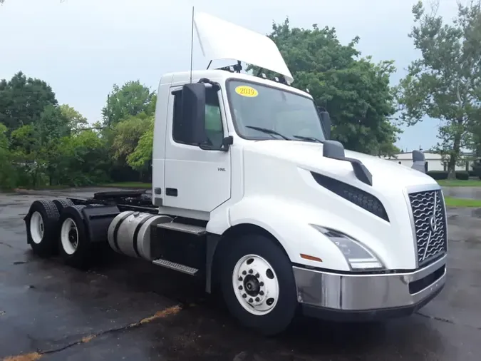 2019 VOLVO VNL64T-300d91da7780522e55744465b79cf2d5d52