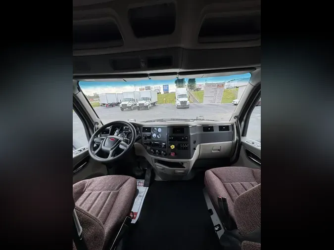 2021 Peterbilt 579