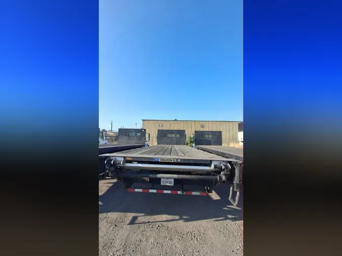 2017 FREIGHTLINER M2 106
