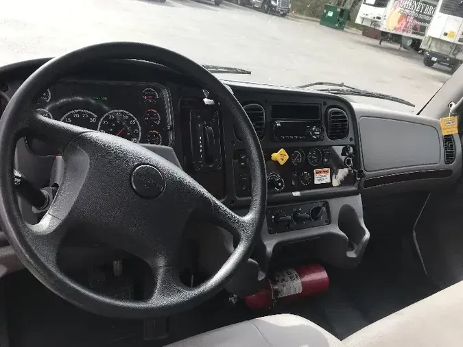 2018 Freightliner M2