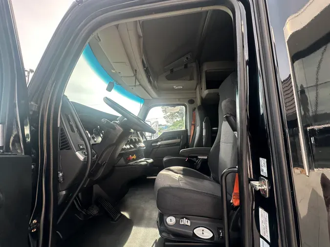 2022 Kenworth T680
