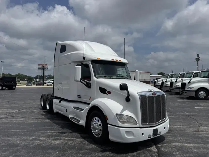 2022 Peterbilt 579