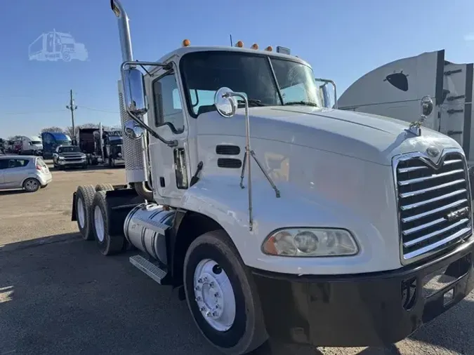 2007 MACK VISION CX613