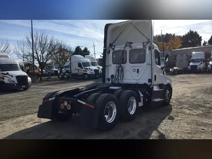 2019 Freightliner Cascadia