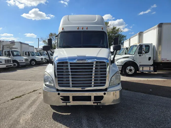 2020 FREIGHTLINER/MERCEDES CASCADIA 125