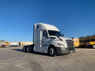 2019 Freightliner T12664ST