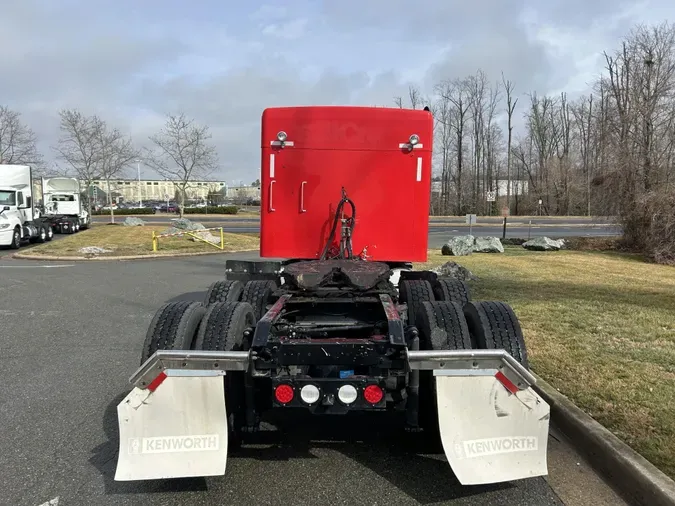 2019 Kenworth T800