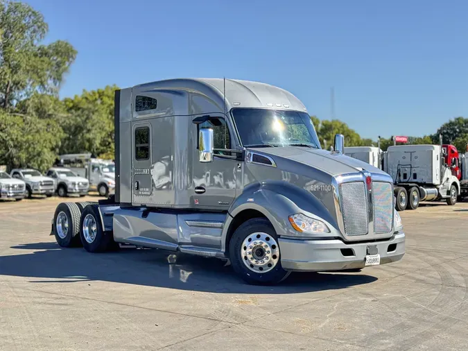 2021 KENWORTH T680