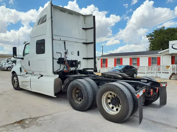 2019 NAVISTAR INTERNATIONAL LT625 SLPR CAB