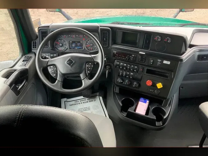 2021 INT LT625 6x4