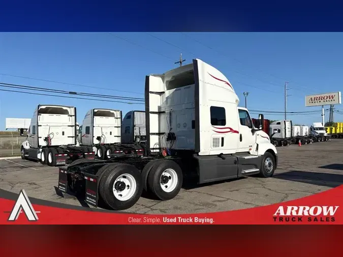 2022 INTERNATIONAL LT