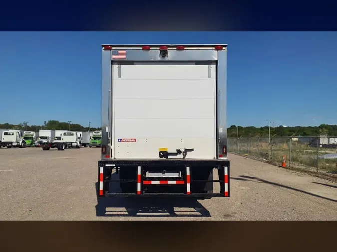 2020 FREIGHTLINER/MERCEDES M2 106