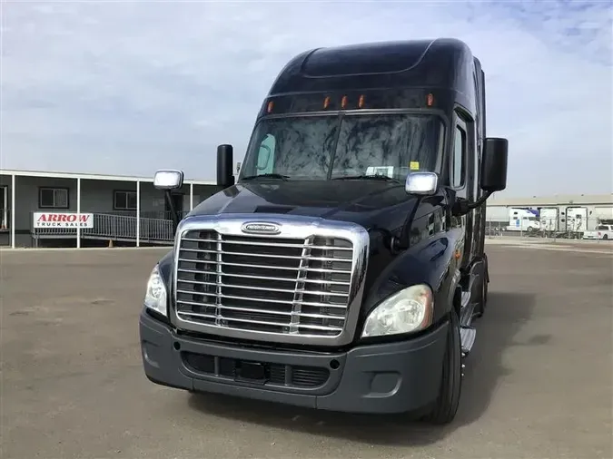 2020 FREIGHTLINER CASCADIA