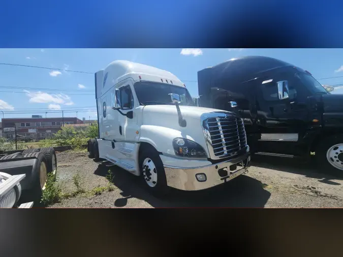 2019 FREIGHTLINER/MERCEDES CASCADIA 125