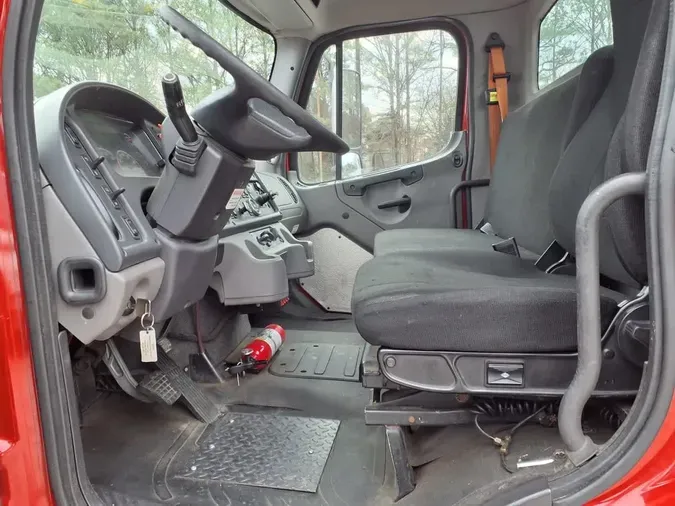 2019 FREIGHTLINER/MERCEDES M2 106