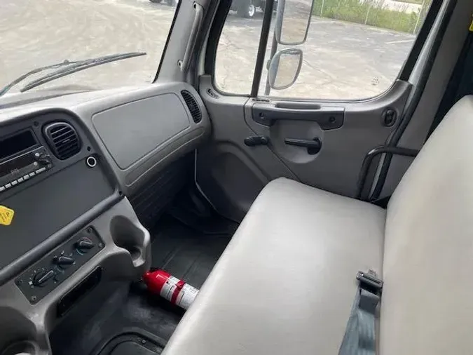 2023 Freightliner Business Class M2 106