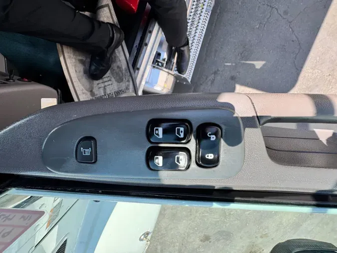 2020 Peterbilt 337d9437288813e78ca48d9a6c5839be858