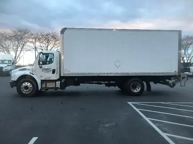 2017 Freightliner M2