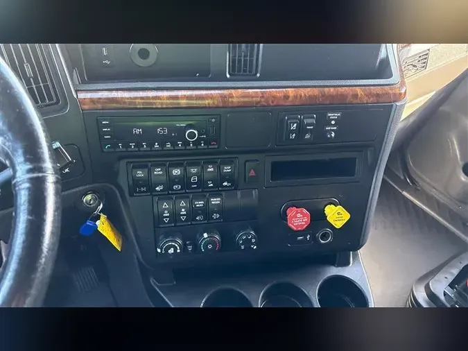 2022 INTERNATIONAL LT