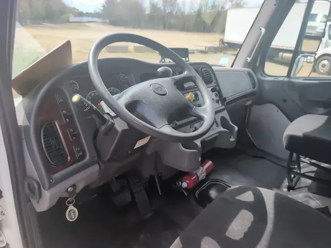 2020 FREIGHTLINER/MERCEDES M2 106