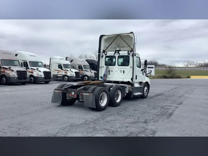 2020 Freightliner Cascadia 126d95123d65e6b3a32c0d5be9cedffcd0a