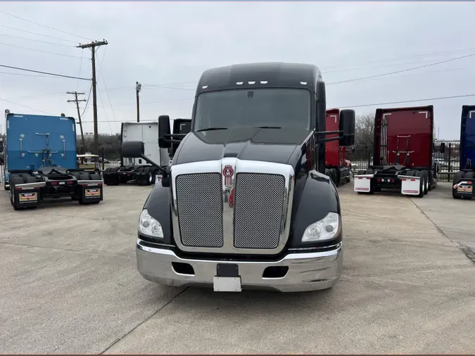 2022 Kenworth T680