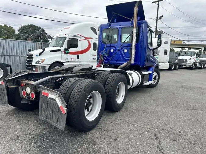 2019 FREIGHTLINER NEW CASCADIA PX12664