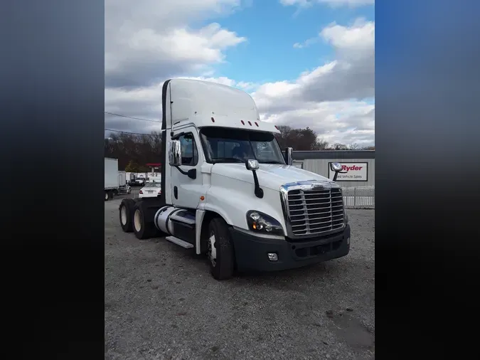 2018 FREIGHTLINER/MERCEDES CASCADIA 125