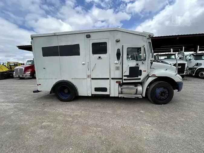 2010 INTERNATIONAL DURASTAR 4300