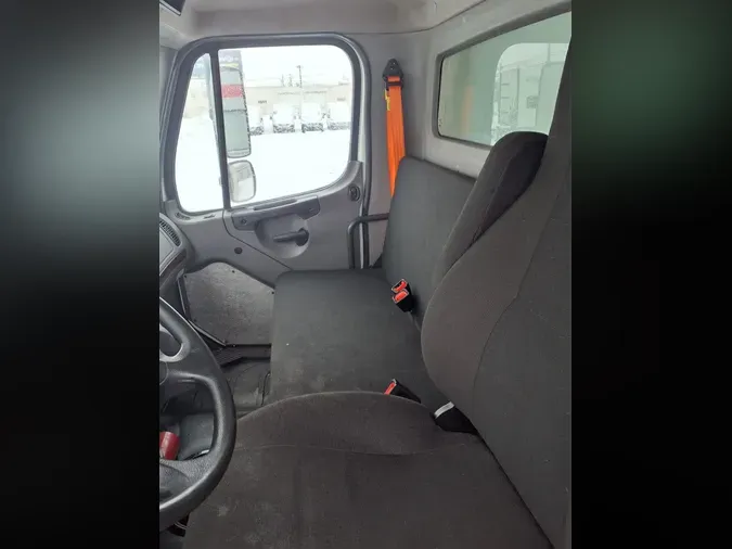 2020 FREIGHTLINER/MERCEDES M2 106