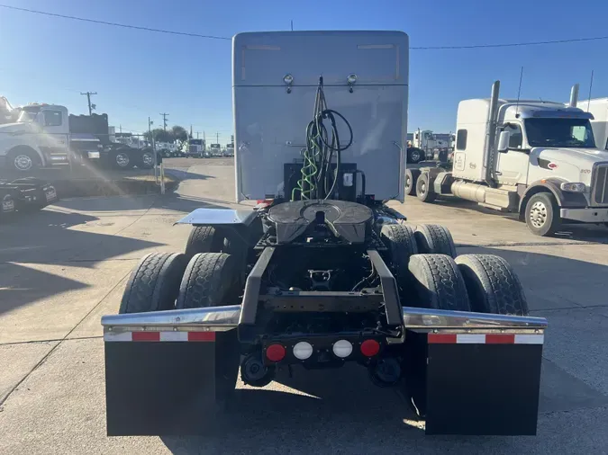 2018 Kenworth T880