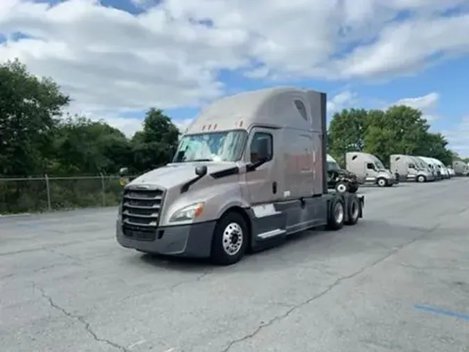 2020 Freightliner Cascadia