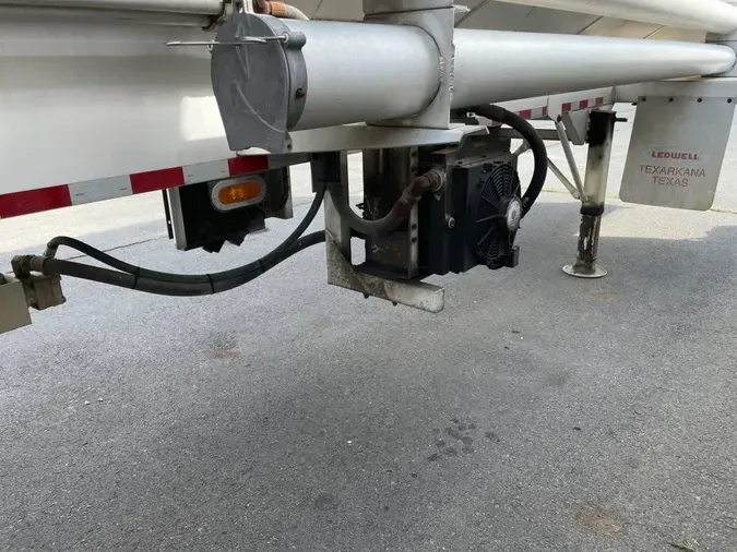 2018 LEDWELL 40' TANKER