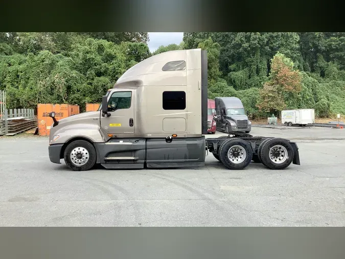 2022 International LT