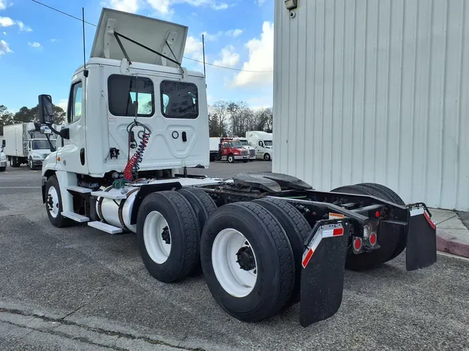 2019 FREIGHTLINER/MERCEDES CASCADIA 125