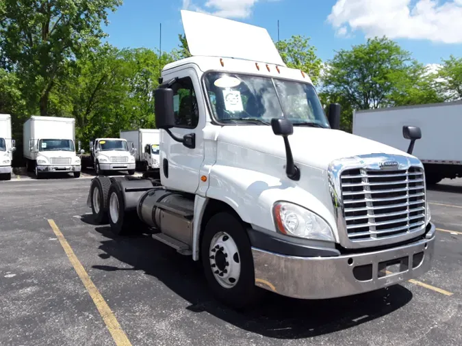 2019 FREIGHTLINER/MERCEDES CASCADIA 125