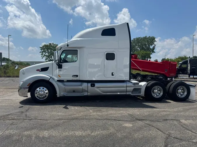 2021 Peterbilt 579