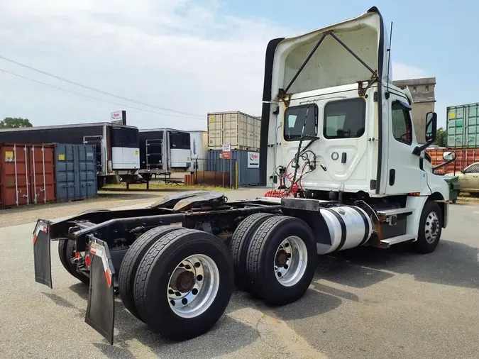 2019 FREIGHTLINER NEW CASCADIA PX12664
