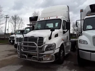 2018 Freightliner CASCADIA 113