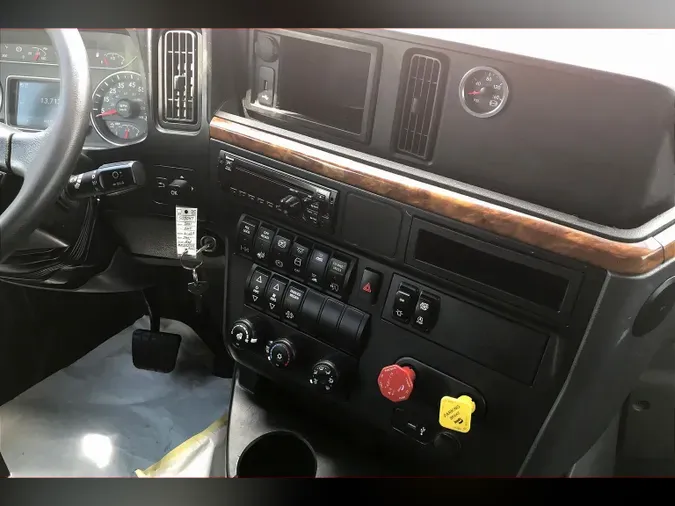 2021 INT LT625 6x4