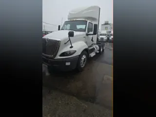 2019 NAVISTAR INTERNATIONAL RH613 DAYCAB T/A