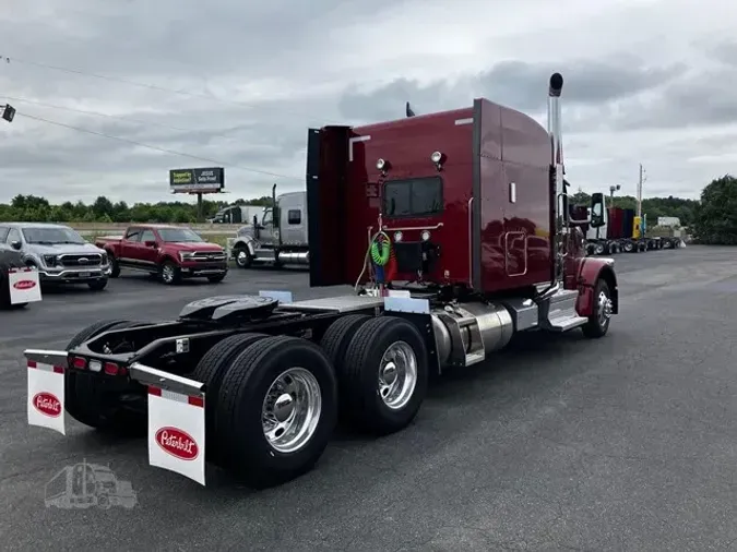 2027 PETERBILT 567