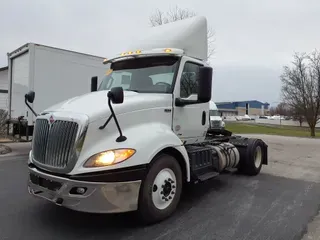 2019 NAVISTAR INTERNATIONAL RH613 DAYCAB S/A