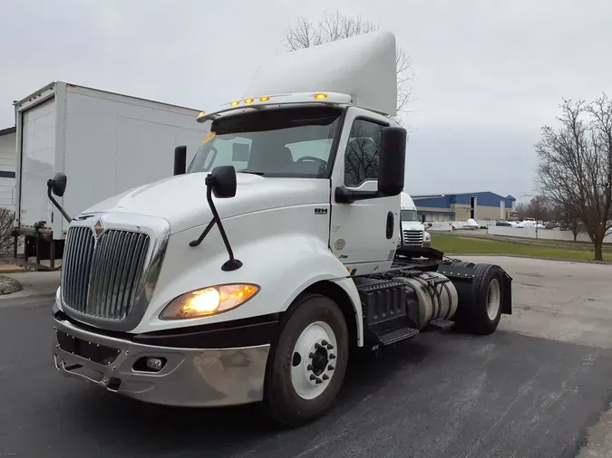 2019 NAVISTAR INTERNATIONAL RH613 DAYCAB S/Ad9785e7994961376796b12f2a6cf5baf