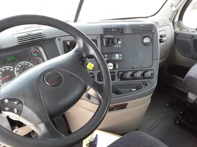 2019 FREIGHTLINER CASCADIA 125