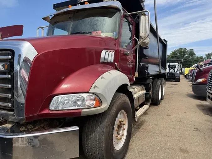 2019 MACK GRANITE 64BT