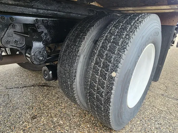 2015 HINO 338 Reefer